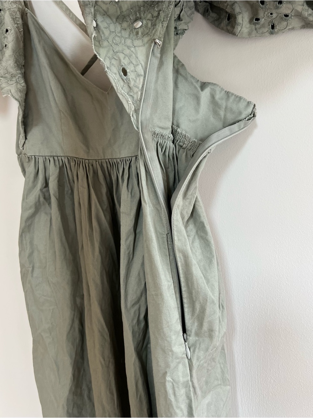 En Saison Anthropologie Eyelet Flutter Sleeve Cotton VNeck Maxi Dress Pockets XS - Picture 8 of 12